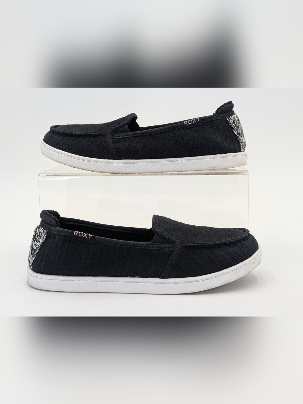 Roxy Minnow Sz 5 Women's Black/White Canvas & Herringbone Knit Slip-On Loafers - Picture 9 of 17